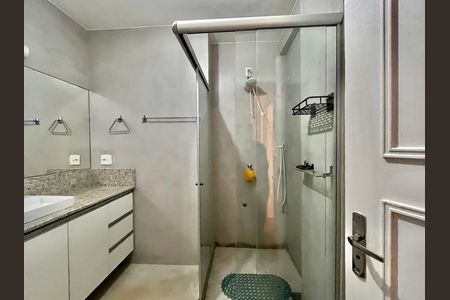 Apartamento para alugar com 166m², 4 quartos e 1 vaga Apartamento para alugar com 166m², 4 quartos e 1 vagaBanheiro da suíte