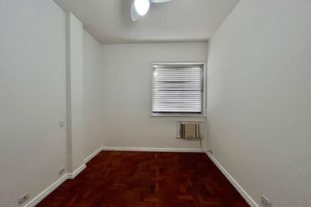 Apartamento para alugar com 166m², 4 quartos e 1 vaga Apartamento para alugar com 166m², 4 quartos e 1 vagaQuarto