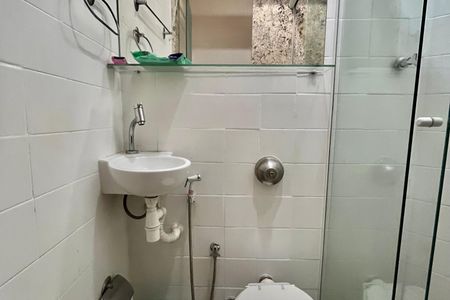 Apartamento para alugar com 166m², 4 quartos e 1 vaga Apartamento para alugar com 166m², 4 quartos e 1 vagaBanheiro de serviço