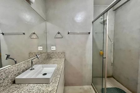 Apartamento para alugar com 166m², 4 quartos e 1 vaga Apartamento para alugar com 166m², 4 quartos e 1 vagaBanheiro da suíte