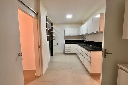 Apartamento para alugar com 166m², 4 quartos e 1 vaga Apartamento para alugar com 166m², 4 quartos e 1 vagaCozinha