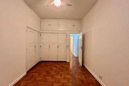 Apartamento para alugar com 166m², 4 quartos e 1 vaga Apartamento para alugar com 166m², 4 quartos e 1 vagaQuarto 2