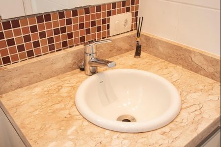 Apartamento à venda com 56m², 2 quartos e 2 vagasBanheiro