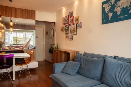 Apartamento à venda com 56m², 2 quartos e 2 vagasSala