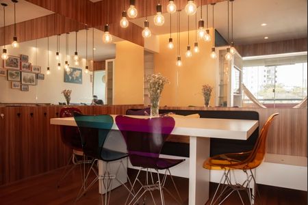 Apartamento à venda com 56m², 2 quartos e 2 vagasSala