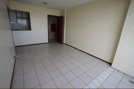 Apartamento para alugar com 72m², 2 quartos e 1 vaga Apartamento para alugar com 72m², 2 quartos e 1 vagaSala