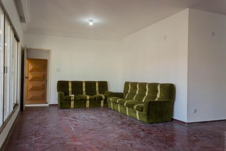 Casa para alugar com 403m², 4 quartos e 4 vagasSala