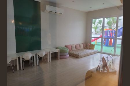 Apartamento à venda com 111m², 2 quartos e 1 vagaÁrea comum