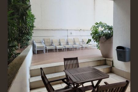 Apartamento à venda com 111m², 2 quartos e 1 vagaPiscina