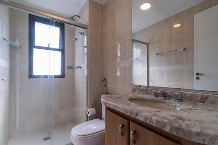 Apartamento à venda com 100m², 3 quartos e 2 vagas Apartamento à venda com 100m², 3 quartos e 2 vagasBanheiro