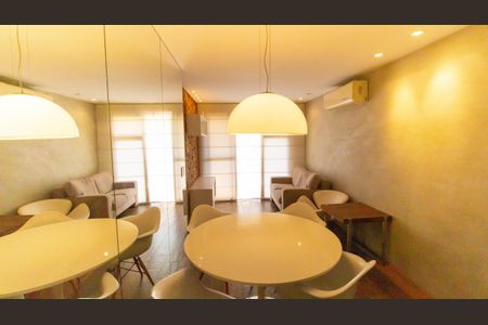 Apartamento à venda com 100m², 1 quarto e 2 vagasSala