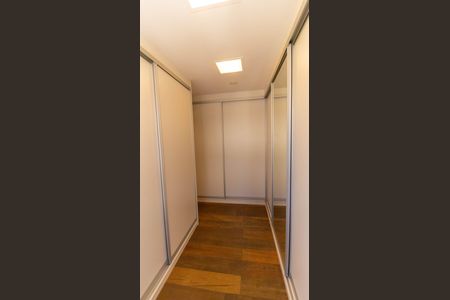 Apartamento à venda com 100m², 1 quarto e 2 vagasCloset/ da Suite