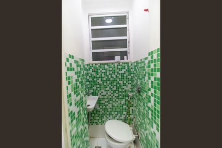 Apartamento à venda com 70m², 2 quartos e sem vagaBanheiro de Serviço