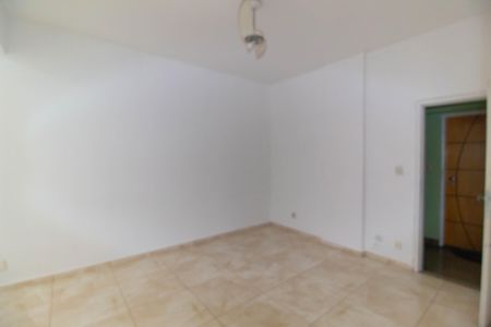 Apartamento à venda com 70m², 2 quartos e sem vagaSala