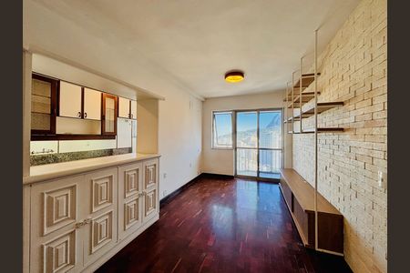 Sala de apartamento para alugar com 2 quartos, 92m² em Leblon, Rio de Janeiro