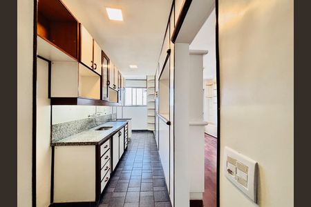 Apartamento para alugar com 92m², 2 quartos e 1 vagaCozinha
