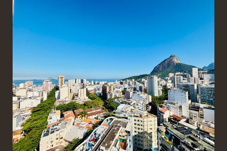 Vista do Quarto de apartamento para alugar com 2 quartos, 92m² em Leblon, Rio de Janeiro