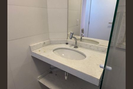 Apartamento à venda com 73m², 2 quartos e sem vagaBanheiro Social