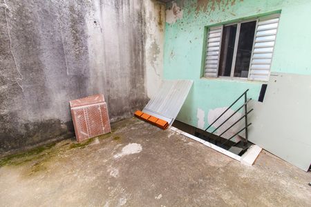 Casa de condomínio à venda com 170m², 2 quartos e 1 vagaQuintal