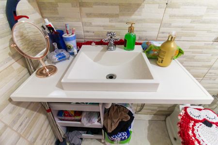 Casa de condomínio à venda com 170m², 2 quartos e 1 vagaBanheiro da Suíte