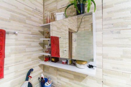 Casa de condomínio à venda com 170m², 2 quartos e 1 vagaBanheiro da Suíte