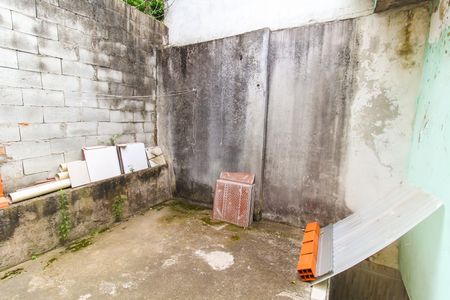 Casa de condomínio à venda com 170m², 2 quartos e 1 vagaQuintal