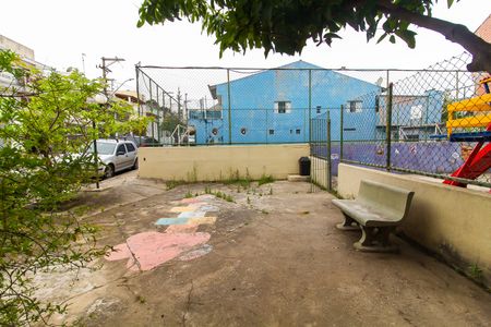 Casa de condomínio à venda com 170m², 2 quartos e 1 vagaPlayground