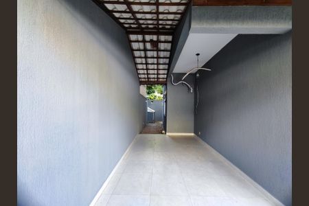 Casa de condomínio à venda com 180m², 4 quartos e 2 vagasÁrea externa