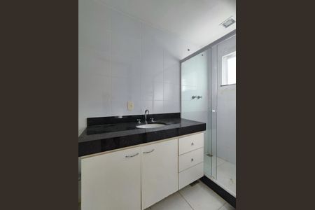 Casa de condomínio à venda com 180m², 4 quartos e 2 vagasBanheiro da Suíte 3