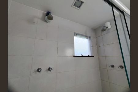 Casa de condomínio à venda com 180m², 4 quartos e 2 vagasBanheiro da Suíte 1