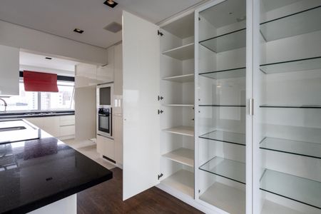 Apartamento à venda com 173m², 3 quartos e 4 vagasCozinha