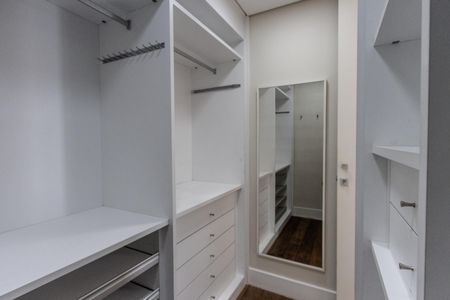 Apartamento à venda com 173m², 3 quartos e 4 vagasQuarto 1 - Closet da Suite Master