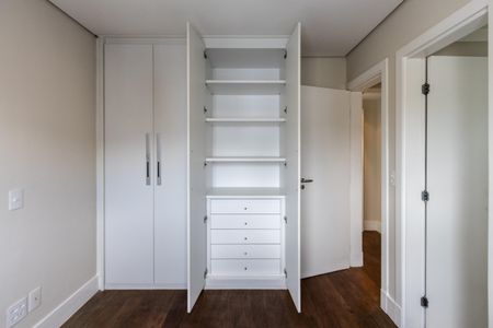 Apartamento à venda com 173m², 3 quartos e 4 vagasQuarto 3 - Suíte