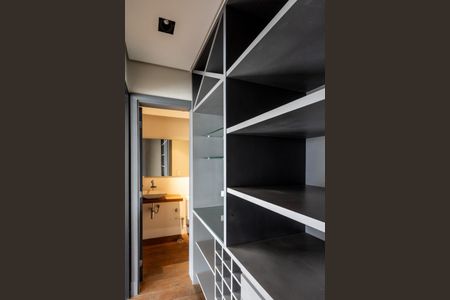 Apartamento à venda com 173m², 3 quartos e 4 vagasAdega