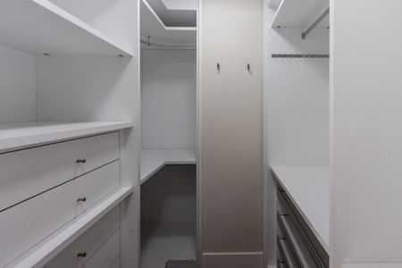 Apartamento à venda com 173m², 3 quartos e 4 vagasQuarto 1 - Closet da Suite Master