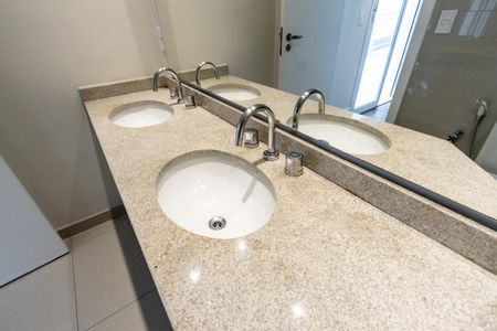 Apartamento à venda com 173m², 3 quartos e 4 vagasQuarto 1 - Banheiro da Suite Master