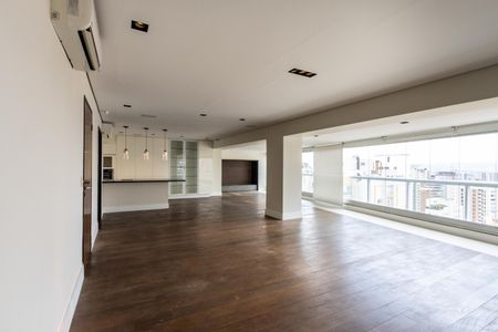 Apartamento à venda com 173m², 3 quartos e 4 vagasSala