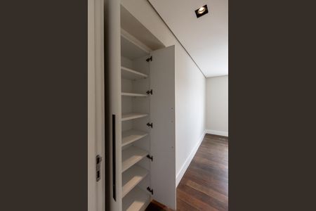 Apartamento à venda com 173m², 3 quartos e 4 vagasQuarto 2 - Suite