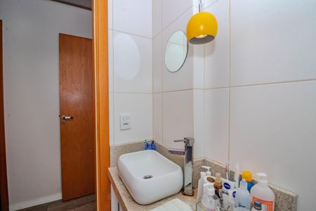Apartamento à venda com 96m², 3 quartos e 2 vagasBanheiro Social