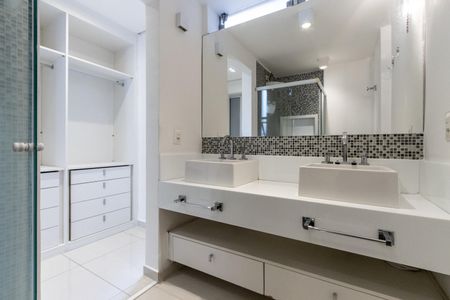 Apartamento para alugar com 90m², 2 quartos e 1 vagaBanheiro da Suíte