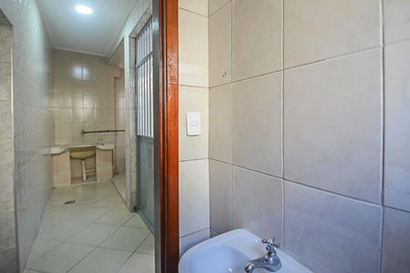 Casa à venda com 328m², 3 quartos e 6 vagasLavabo