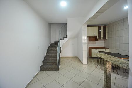 Casa à venda com 328m², 3 quartos e 6 vagasCopa