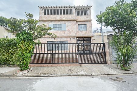 Casa à venda com 328m², 3 quartos e 6 vagasFachada