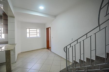 Casa à venda com 328m², 3 quartos e 6 vagasCopa