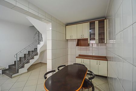 Casa à venda com 328m², 3 quartos e 6 vagasCozinha