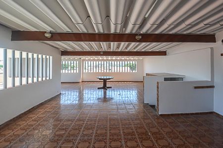Casa à venda com 328m², 3 quartos e 6 vagasChurrasqueira