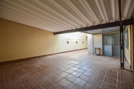 Casa à venda com 328m², 3 quartos e 6 vagasGaragem