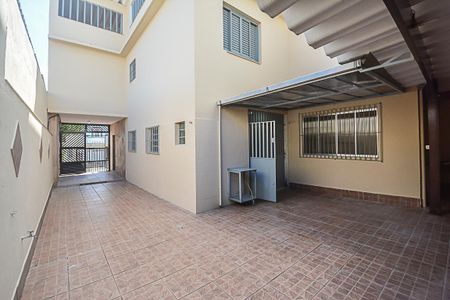 Casa à venda com 328m², 3 quartos e 6 vagasGaragem