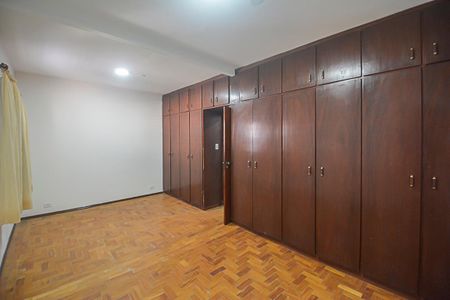 Casa à venda com 328m², 3 quartos e 6 vagasSuíte