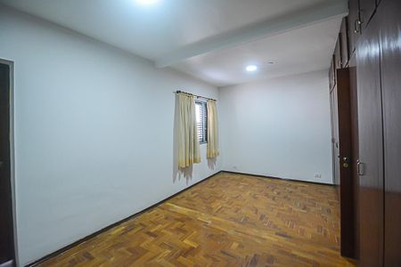 Casa à venda com 328m², 3 quartos e 6 vagasSuíte